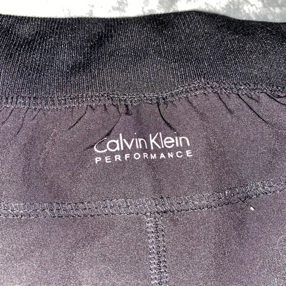 LEGGINGS ON SALE! 🖤 - Picture 8 of 13